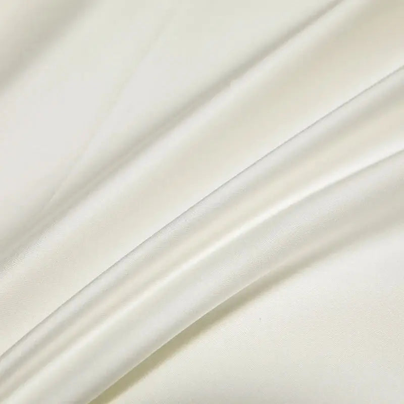 Close-up of white Egyptian cotton fabric, 1000TC